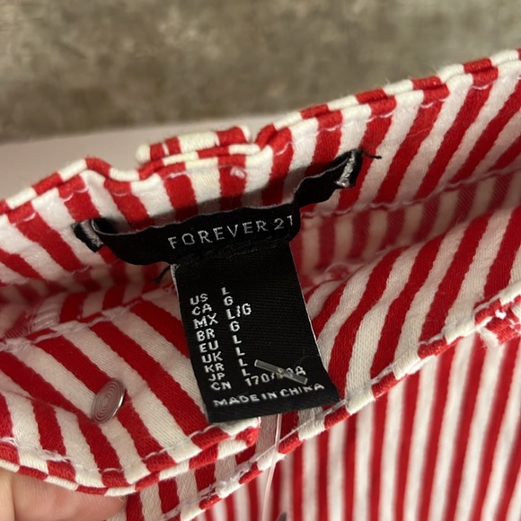 🆕🏷️ Stripe shorts - Picture 3 of 4